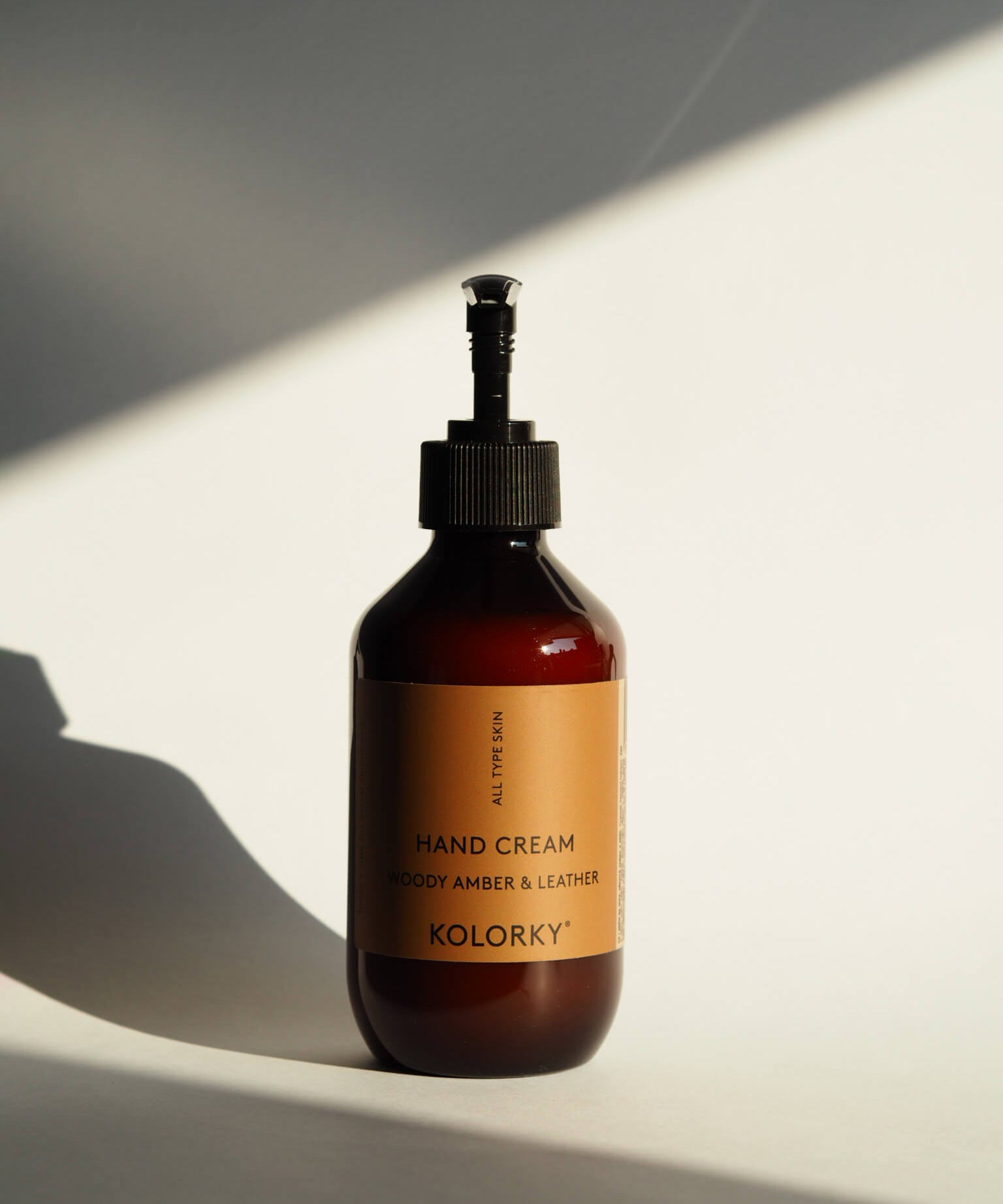 KOLORKY_KOSMETIKA__HAND_CREM_AMBRA.jpg